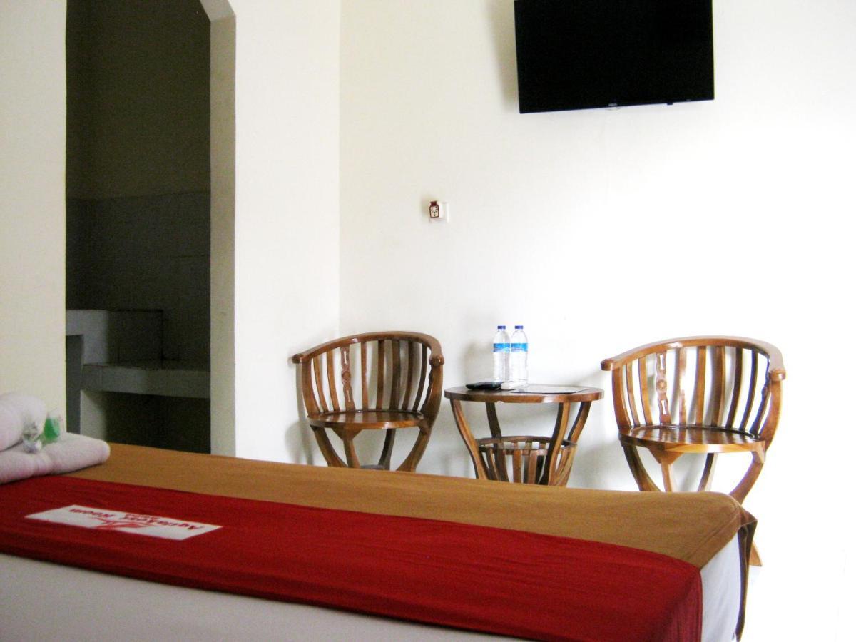 Hotel Aqilakost N Cafe Gadog Puncak Bogor Exterior foto