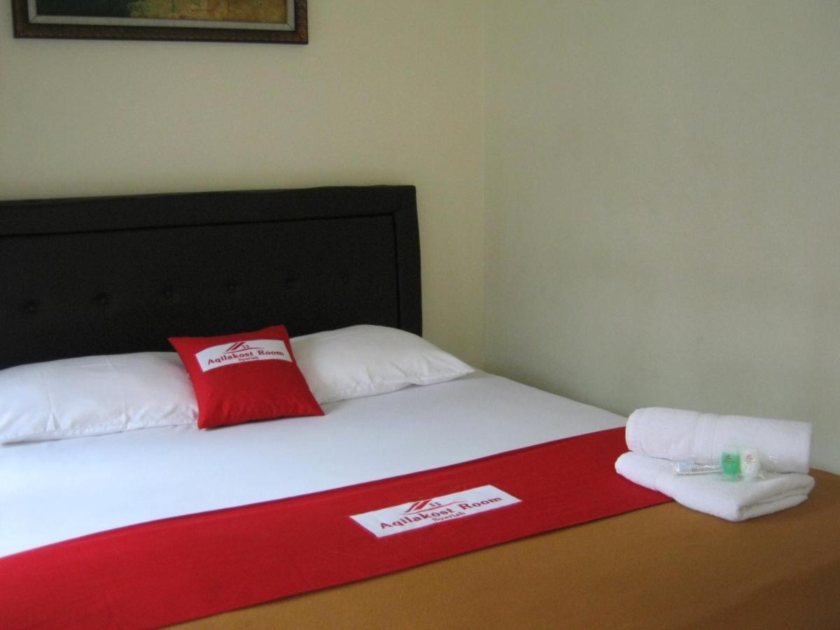 Hotel Aqilakost N Cafe Gadog Puncak Bogor Exterior foto