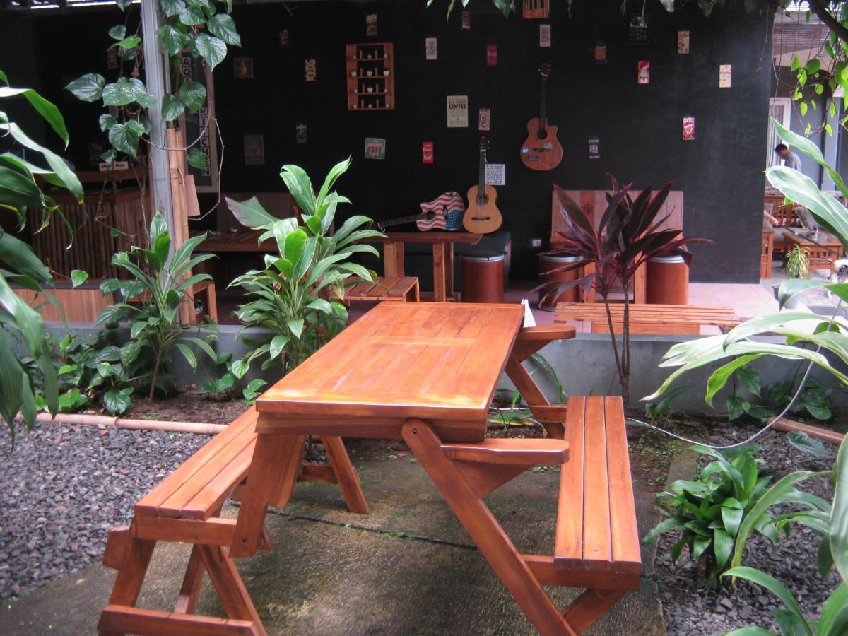 Hotel Aqilakost N Cafe Gadog Puncak Bogor Exterior foto